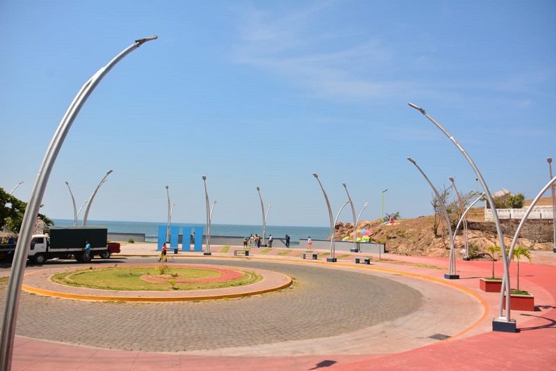 Malecón, playa Las Peñitas, Poneloya