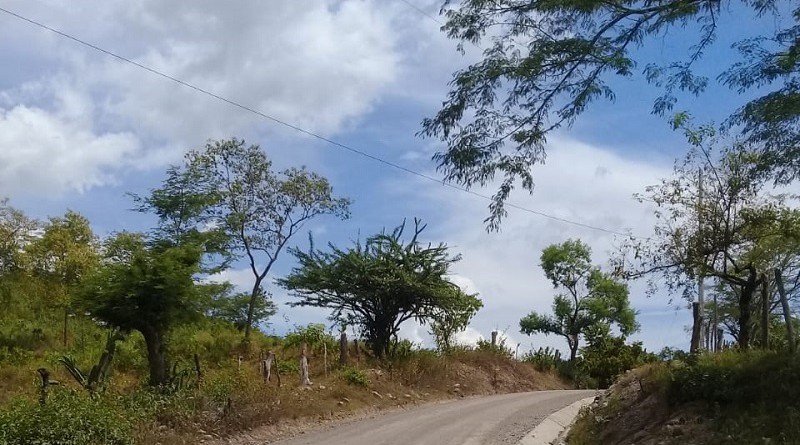 El gobierno local rehabilitó en Santo Tomás del Norte el camino que va de Paso Hondo a Las Marías en beneficio mil 200 protagonistas.