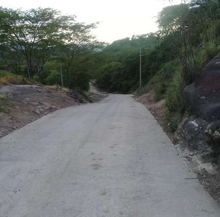 Camino Achuapa-Aceituno reparado
