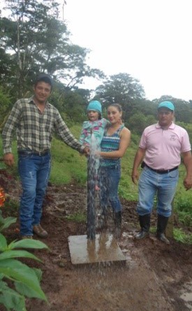 La Concordia: Construcción de sistema de agua potable en la comunidad El Zacatón. : C$ 5,230,168.82 (Water For People - alcaldía)