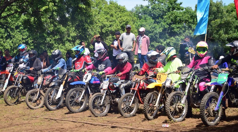 Torneo relámpago de moto y bici cross, espacio recreativo a la juventud  auspiciados por el gobierno local de Nagarote