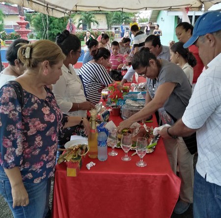Feria gastronómica navideña en San Miguelito