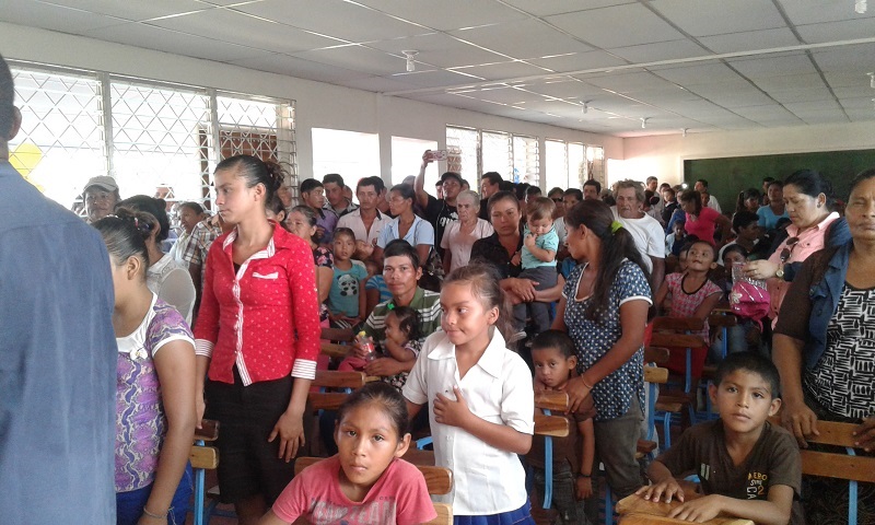 Comunidad educativa celebra el remplazo de escuela en Laguna de Perlas