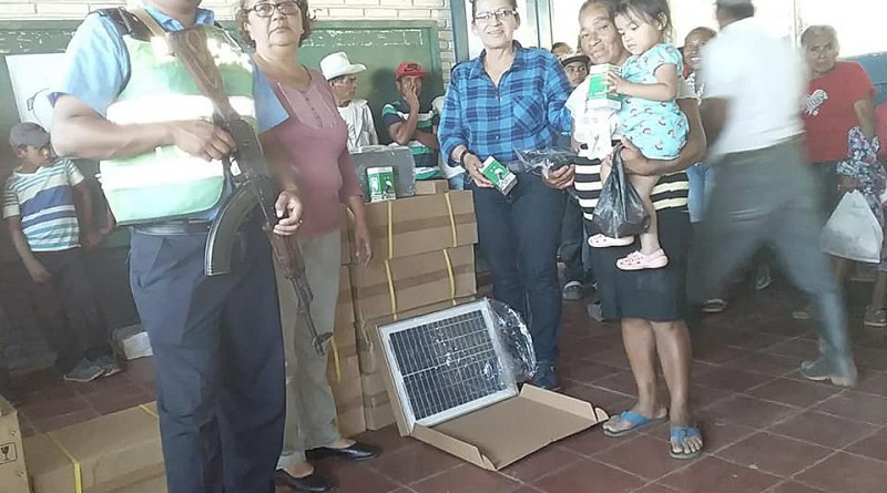 Telpaneca: Entrega de 103  paneles solares en la comunidad Cerro Grande de San Francisco