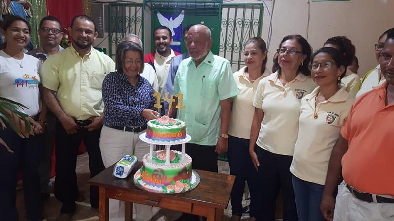 También departieron el pastel de los 141 años y cantaron Las Mañanitas a Juigalpa.