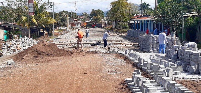 En Chichigalpa practicando mejoras en calles de los Repartos El paraíso y Los Retirados