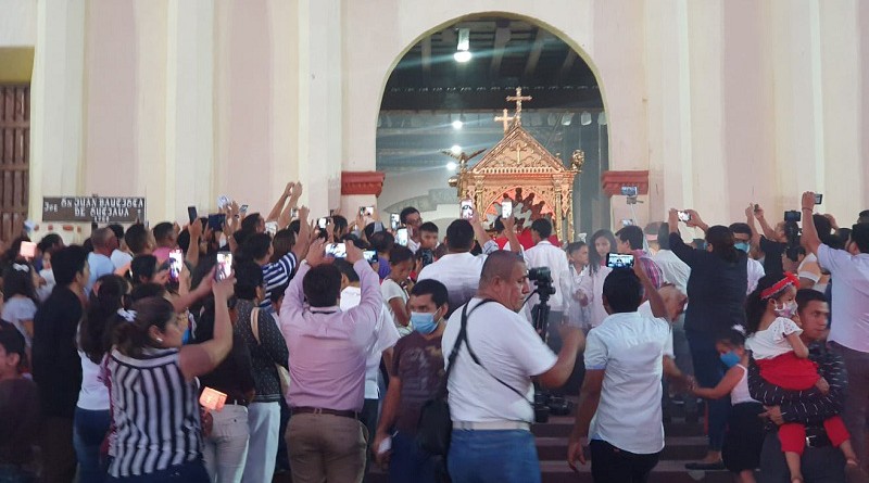 Procesión del Santo Entierro de la parroquia San Juan de León