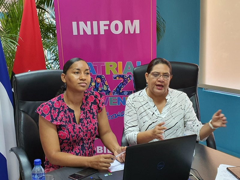 Presidenta ejecutiva de Inifom Guiomar Ir'ias y Anasha Campbell, co-directora de Inturl y