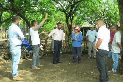 Habitantes de la comunidad El Bejuco, El Viejo, reciben lugar para ampliación de malla y construcción de dos dogaut