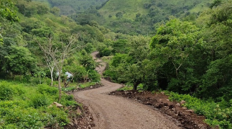 En San Lorenzo: Cinco kilómetros en comunidad El Pantanal.