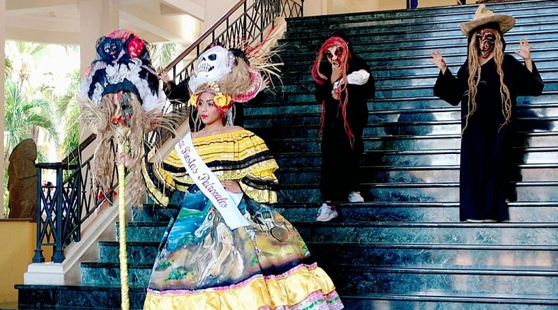 Personajes Místicos de los Agüizotes: Representado por la Reina de las Fiestas Patrias de Niquinohomo Señorita Eveling Elieth Aguirre Pavón y la Escuela Municipal de Danza.  La espeluznante procesión conocida como "La noche de los agüizotes", en Masaya, es la más grande cita de espantos de todas las leyendas de Nicaragua, y como tradición popular forma parte de la herencia cultural de los nicaragüenses.
