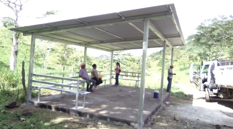 El gobierno del poder de Villa Sandino, ciudadano construyó una caseta multifuncional