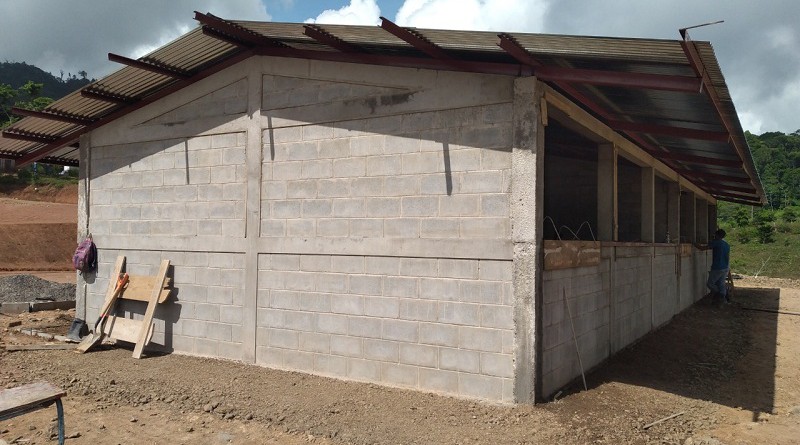 En San José de Bocay la comunidad educativa de la zona rural  El Recuerdo tiene una nueva escuela. (Colegio en construcción)