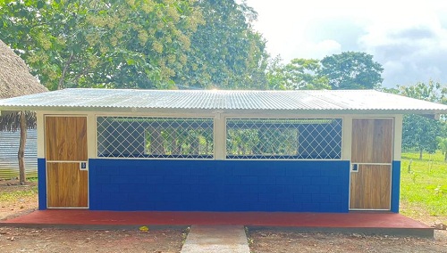 Mejoramiento de centro escolar en El Coral.
