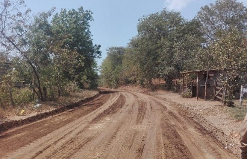 El gobierno local de Villa El Carmen restauró diez kilómetros de camino en las comunidades El Blandón y Apante.