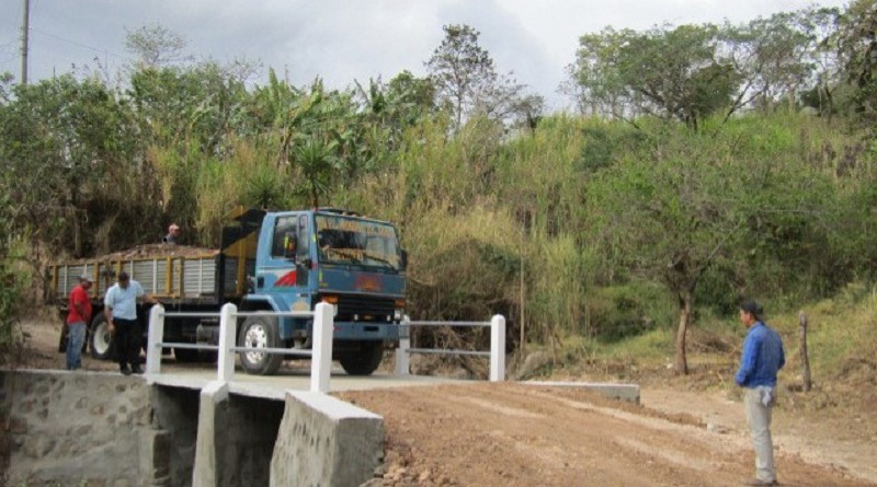Las Sabanas: puente vehicular en comunidad El Cipian