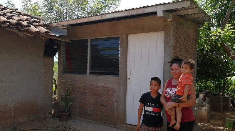 Protagonistas de viviendas mejoradas en San Juan de Limay