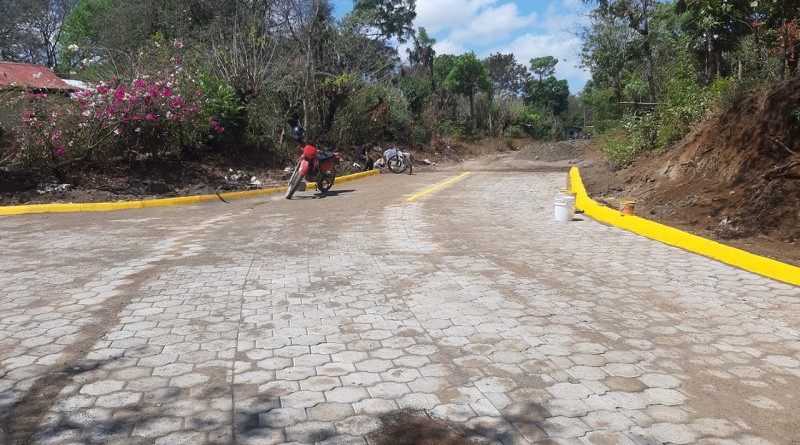 En Masaya, el equipo municipal , hizo mejoras en un kilómetro de camino en la zona rural  Las Cortezas.