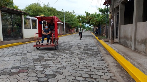 Inauguración  de 2 calles adoquinadas en Barrio Alcides Padilla Malpaisillo