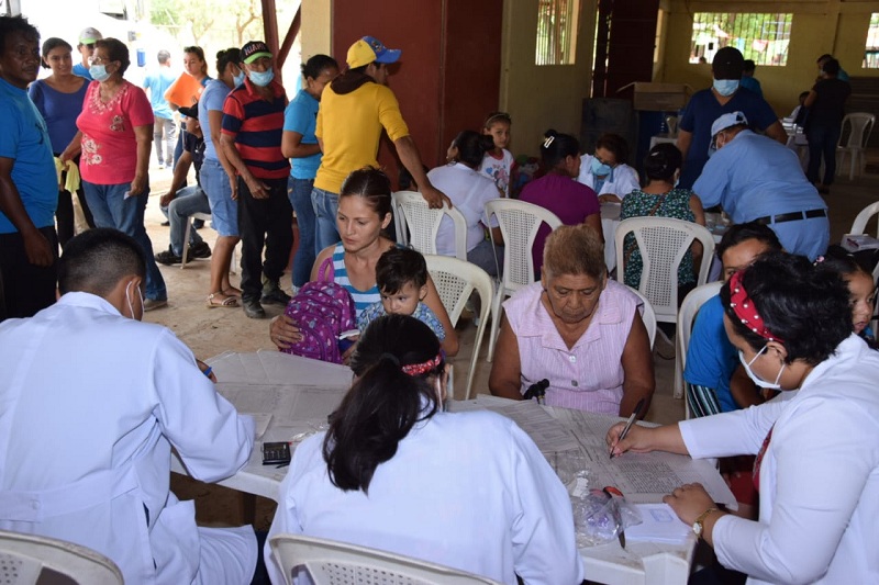 Atencion médica especializada en la comunidad Costa  Azul en Nagarote