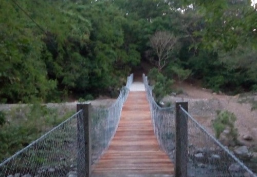 Achuapa: Puente peatonal construido en comunidad San Antonio No. 1
