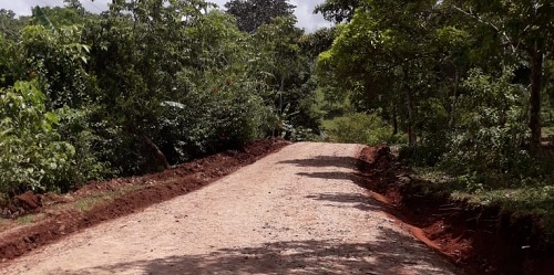 Las familias de la Colonia San Miguel en Nueva Guinea, inaugurarán un kilómetro de camino rehabilitado.