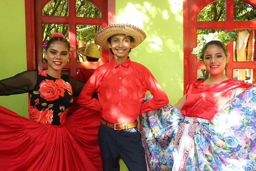 Nueva Guinea:Integrantes de la esciela municipal de danza (Foto archivo)