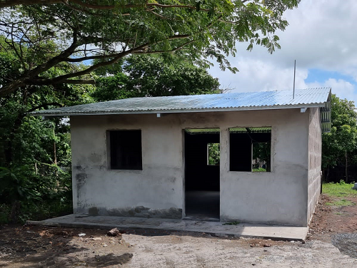En en Acoyapa, una familia recibirá una casa en la Zona F