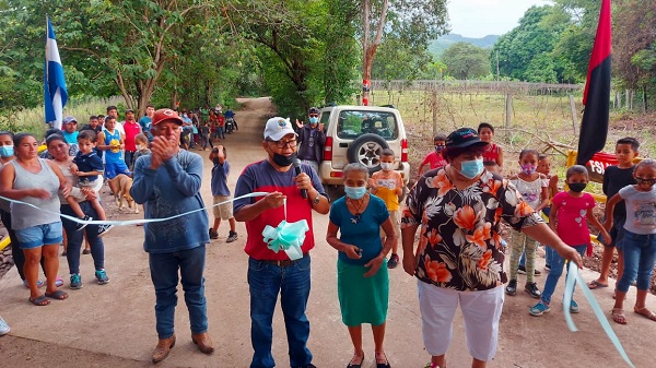 Familias inauguran caja puente que les facilitará además a las comunidades comunidades Hatillo, Potrero largo, potrero Redondo, las pozas, El ocote y Las Minas