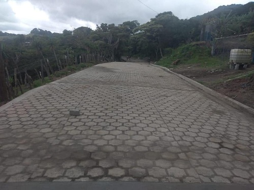 Calle principal de la comunidad El Carrizo, Matagalpa