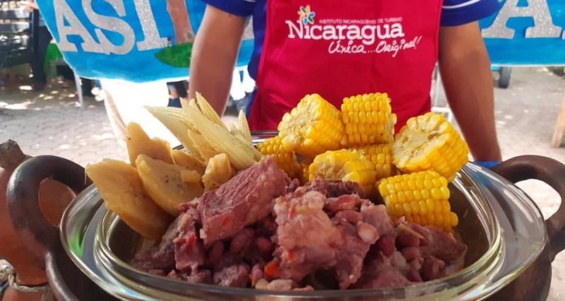 La Sopa de frijoles camagües con carne de cerdo y chilotes, preparada por Javier de Jesús Escorcia Aguilar, de Matagalpa concursará el 11 de septiembre en Granada