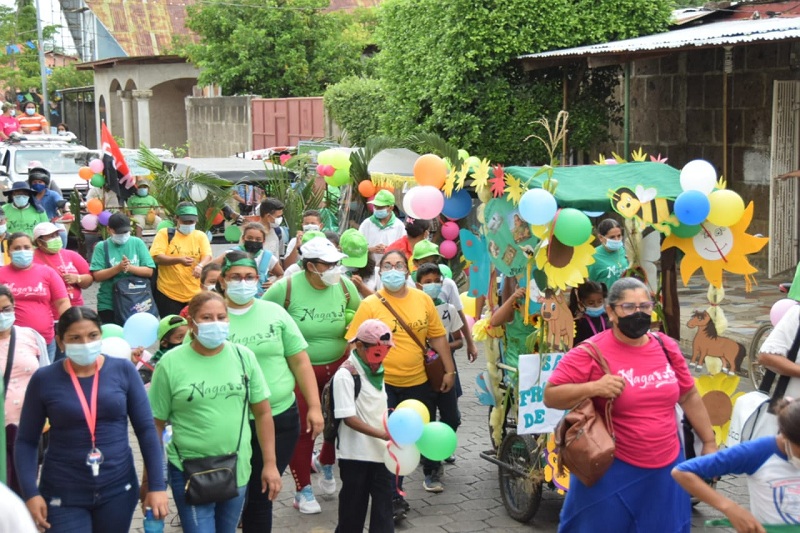Nagarote celebró con un alegre carnaval el premio a los esfuerzos que hace el gobierno local y la comunidad por la salud, la protección del medio ambiente y a la Madre Tierra. Esto mediante el aseo permanente en hogares, barrios y las comunidades, playas, sitios públicos.