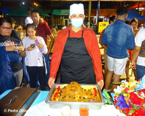 San Carlos: Ganador del primer lugar   Leonardo   Antonio Montiel con   pierna de cerdo con salsa mariana