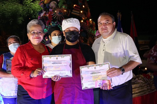 El segundo lugar lo gano el cerdo acaramelado de Javiera García, otra delicia preparada con esa carne muy usada en las viandas navideñas y de fin de año.
