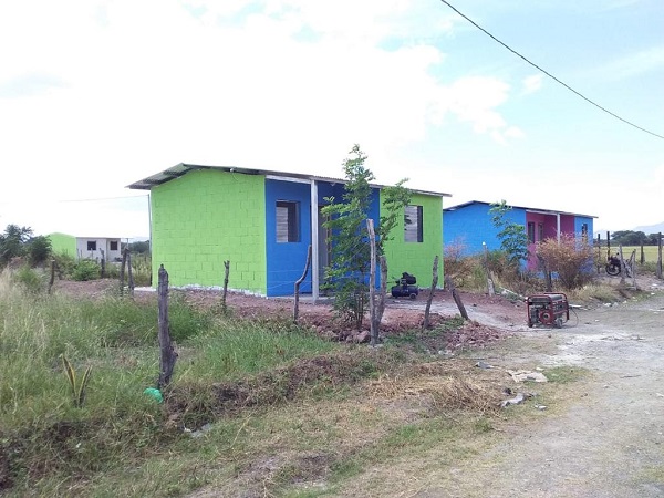 En Sébaco, a siete familias, el gobierno local les asignó nueve casas en la lotificación Juan Francisco Padilla