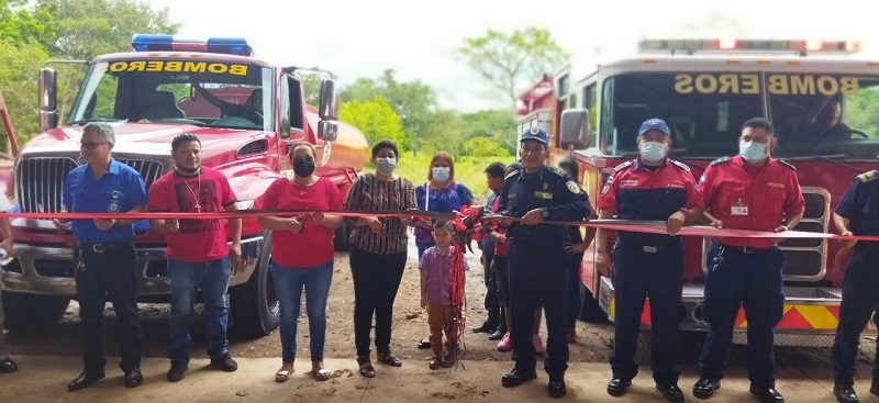 Para garantizar la tranquilidad y seguridad de la población de Villa Sandino, el Buen Gobierno construyó la estación de bomberos # 124 la cual fue inaugurada el martes 14 de diciembre con la asistencia de las familias, el equipo municipal y representantes de los bomberos unificados.