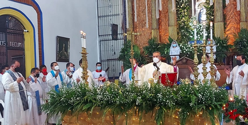A esta actividad antecedió la misa concelebrada por el clero de la Diócesis de León y Chinandega, presidida por el Obispo Socrates René Sandigo.