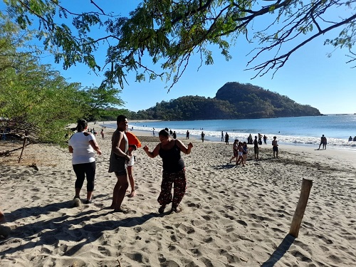 Playa Gigante: Dos kilómetros de arena fina en Tola, departamento de Rivas