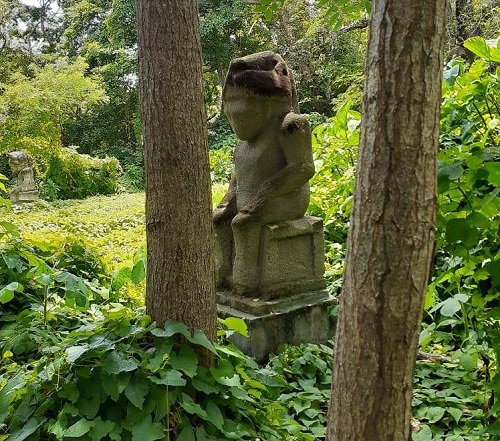 Estatua de las muchas que existen en el Parque Nacional de Zapatera