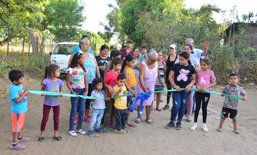 Protagonistas de la comunidad El Recreo en Nagarote inauguran mejora de 5 kilómetros de camino en la comunidad El Recreo