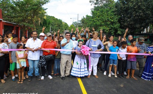 Cuatro calles asfaltadas en barrio lomas de San Judas Distrito IIII de Managua