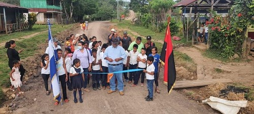 Seis kilómetros mejorados en la comunidad las maravillas en El Castillo, Río San Juan