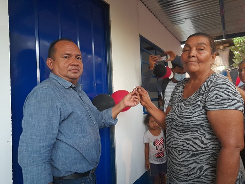 Protagonista recibe casa solidaria en el barrio Tomás Borge de La Paz Centro