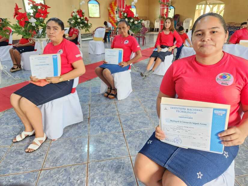 Promoción del Curso Decoración y Montaje de Eventos, Escuela Municipal de Oficios de Quezalguaque