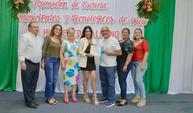 Entrega de Certificados en el municipio de Chinandega