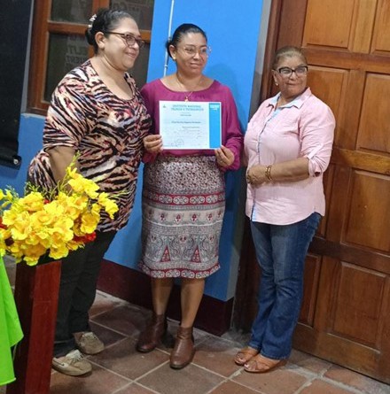 Entrega de Certificados en el municipio de San Miguelito