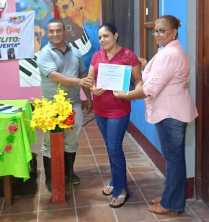 Entrega de Certificados en el municipio de San Miguelito