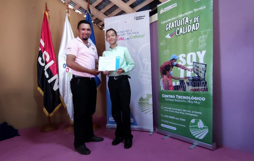 Entrega de Certificados en el municipio de Muy Muy