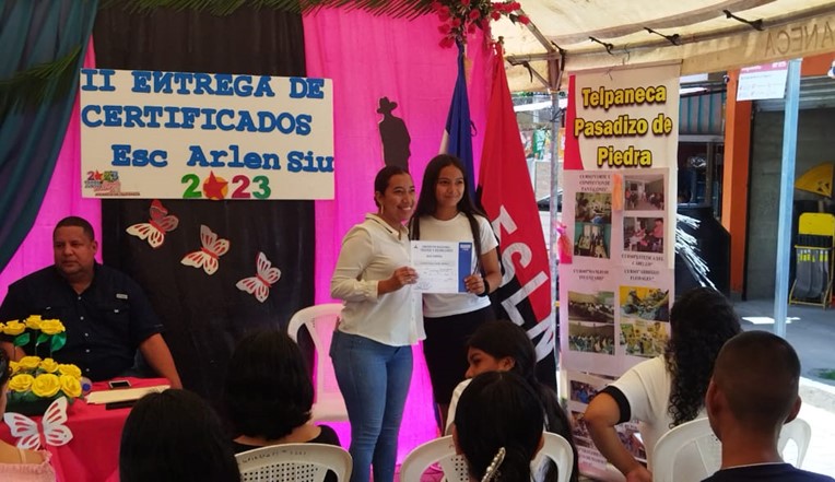 Entrega de Certificados en el municipio de Telpaneca
