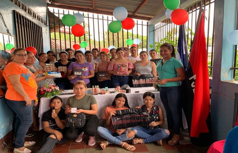 Protagonistas en Escuela Municipal de Oficios en Villa Sandino